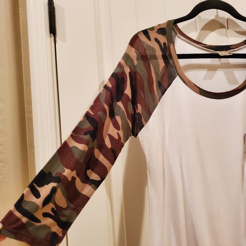 Brenda's Camo Baseball Raglan Tee - Picture 5 of 7